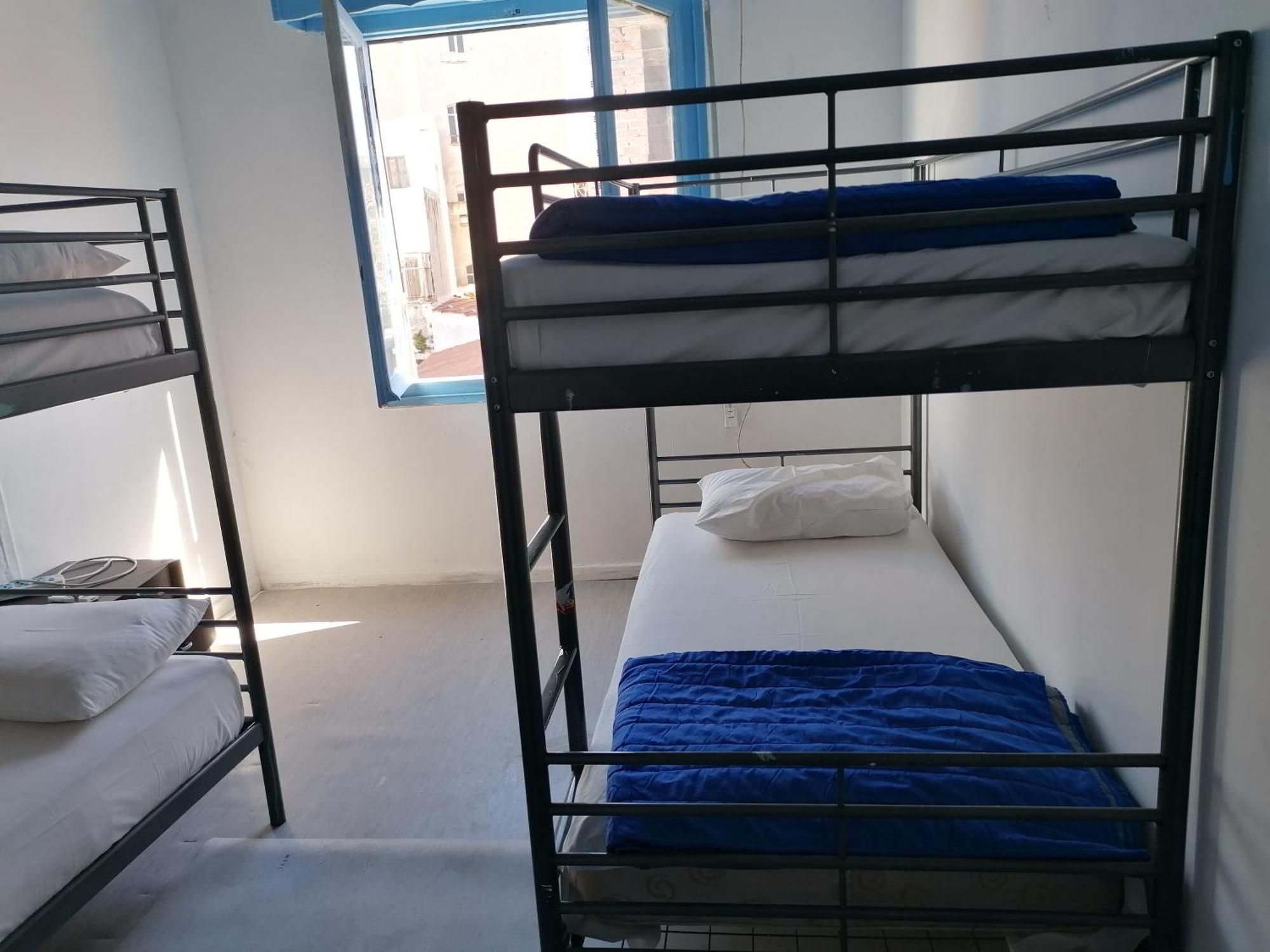 Thissio Room In The Apartmen Share Athens Exterior photo